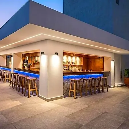 Hotel Heronissos