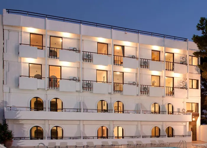 Готель Heronissos 4*